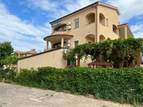 Apartments Mijić